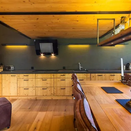 Black Pearl Apartment Saas-Fee