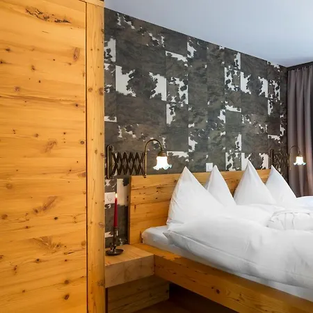 Black Pearl * Saas-Fee